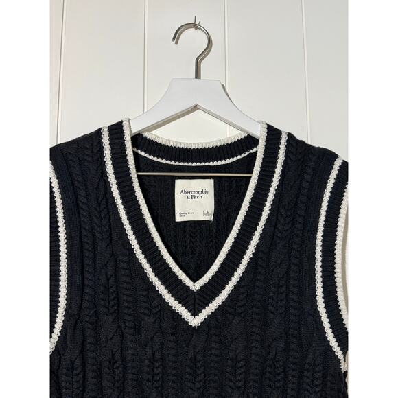 Abercrombie & Fitch Cropped V-Neck Sweater Vest Black White Trim Small - Picture 4 of 9